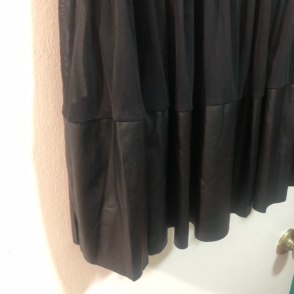 Hot Topic See You Monday Black Skirt - Picture 2 of 4